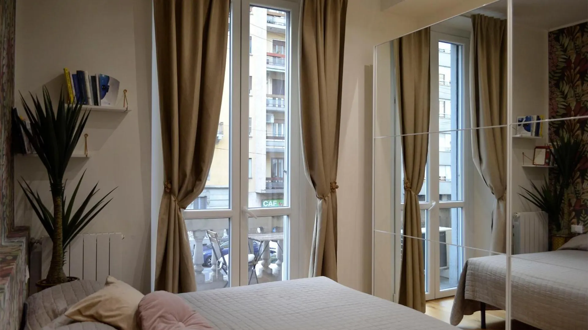 شقة Peony House - 10 Min Duomo ميلان 0*,